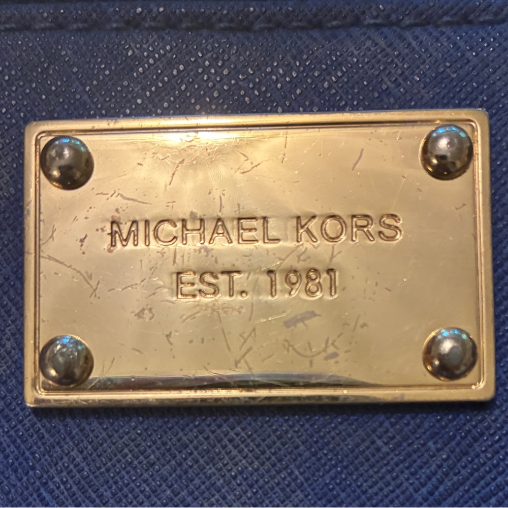 Michael Kors Continental Zip Around Blue Leather Wallet - Picture 4 of 8
